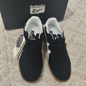 Onitsuka Tiger Tokuten Black Suede Low-Top Sneakers
